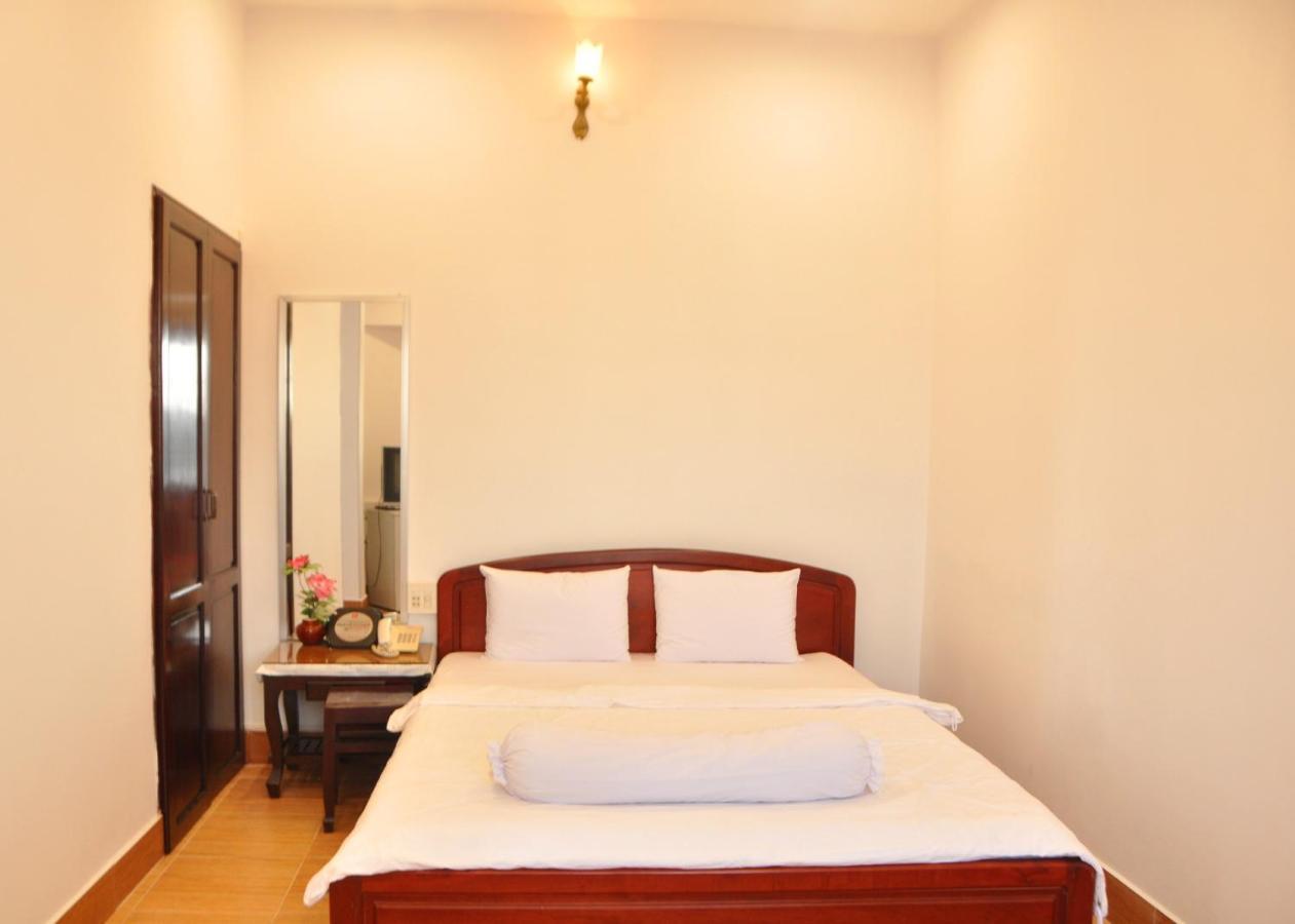 Du Hung 1 Hotel Hà Tiên Room photo